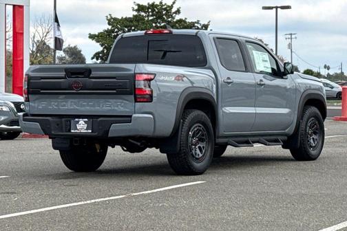 2026 Nissan Frontier PRO-4X