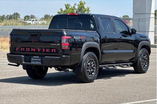 2022 Nissan Frontier PRO-4X