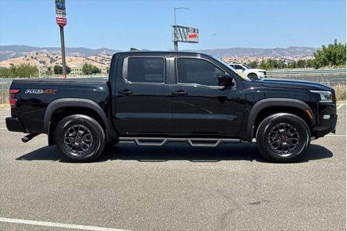 2022 Nissan Frontier PRO-4X