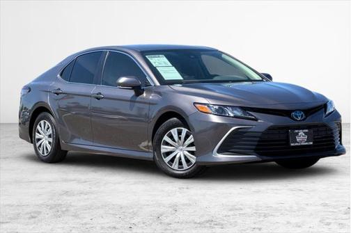 2022 Toyota Camry LE