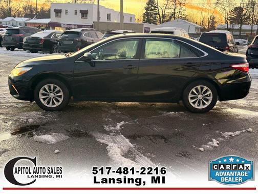 2017 Toyota Camry LE