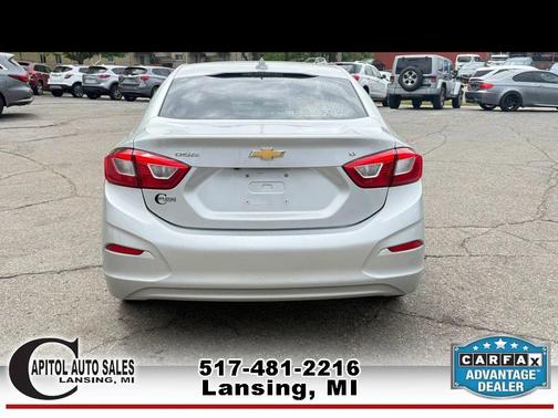 Silver 2019 Chevrolet Cruze LT