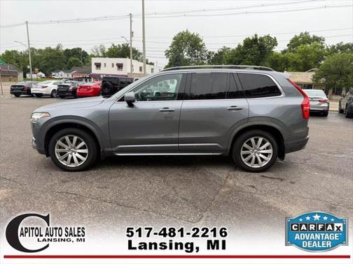 2016 Volvo XC90 T6 Momentum