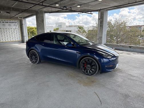 2022 Tesla Model Y Performance Dual Motor All-Wheel Drive