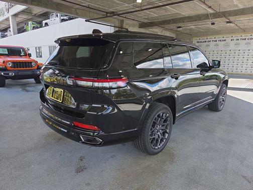 2025 Jeep Grand Cherokee L Summit Reserve