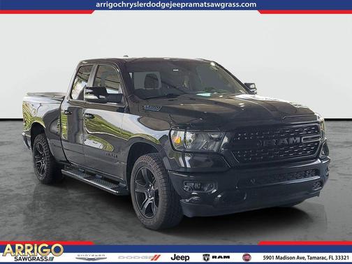 Diamond Black Crystal Pearlcoat 2022 RAM 1500 Big Horn/Lone Star