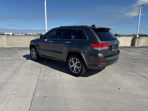 2021 Jeep Grand Cherokee Overland