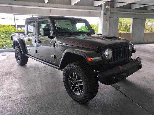 2025 Jeep Gladiator Mojave X