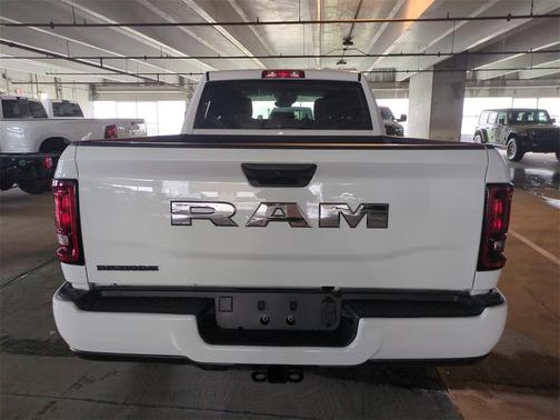 2025 RAM 2500 Big Horn Crew Cab 4x2 6'4' Box