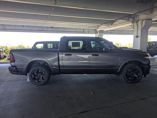 Granite Crystal Metallic Clearcoat 2026 RAM 1500 Big Horn/Lone Star