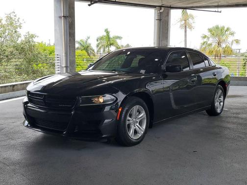 Pitch Black Clearcoat 2022 Dodge Charger SXT
