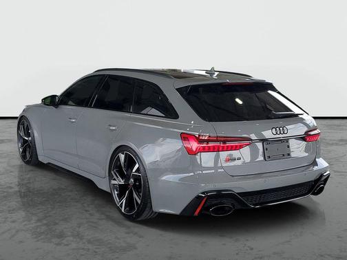 Nardo Gray 2023 Audi RS 6 Avant 4.0T