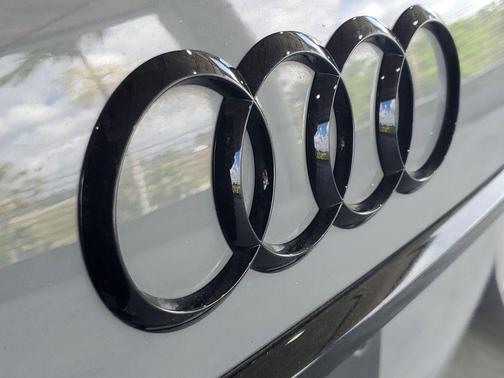 Nardo Gray 2023 Audi RS 6 Avant 4.0T