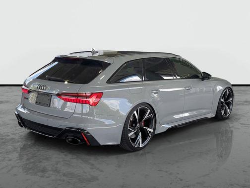 Nardo Gray 2023 Audi RS 6 Avant 4.0T