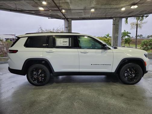 2025 Jeep Grand Cherokee L Altitude