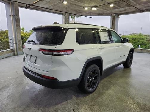2025 Jeep Grand Cherokee L Altitude