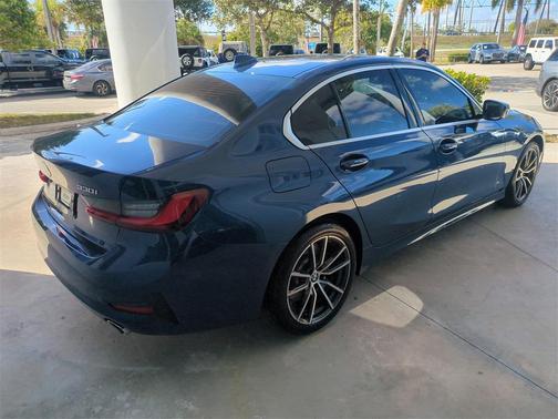 2022 BMW 330 330i
