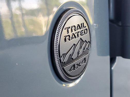 Anvil Clearcoat 2026 Jeep Gladiator Sahara 4x4