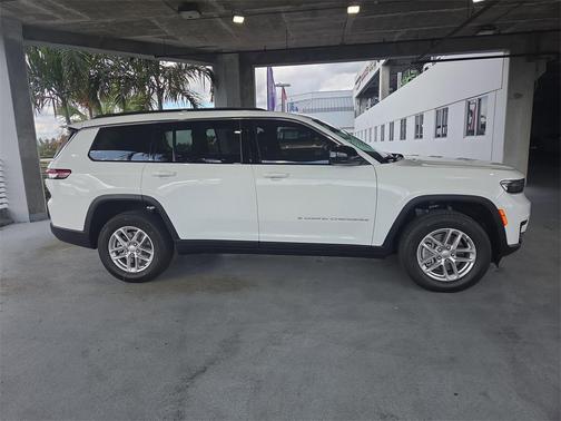 2025 Jeep Grand Cherokee L Laredo