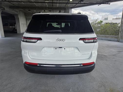 2025 Jeep Grand Cherokee L Laredo