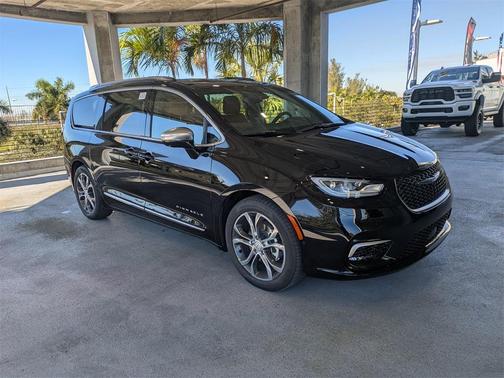 2026 Chrysler Pacifica L