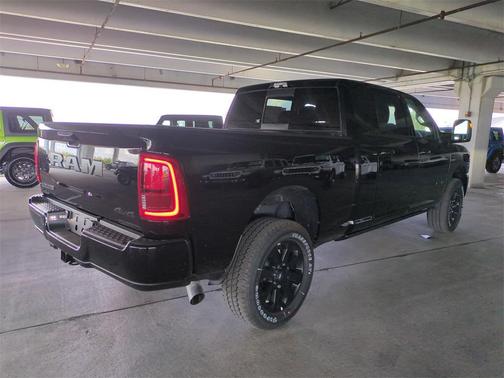 2025 RAM 2500 Laramie Crew Cab 4x4 6'4' Box