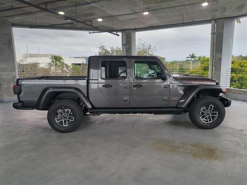 2026 Jeep Gladiator Mojave X 4x4