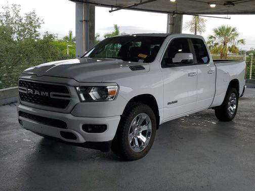 Bright White Clearcoat 2024 RAM 1500 Big Horn/Lone Star