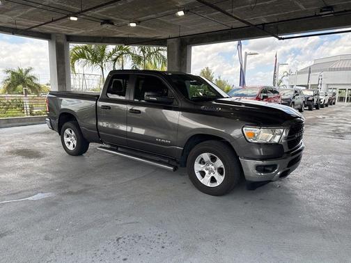 Granite Crystal Metallic Clearcoat 2023 RAM 1500 Big Horn/Lone Star