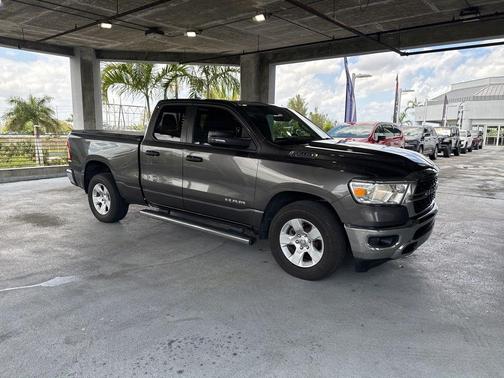 Granite Crystal Metallic Clearcoat 2023 RAM 1500 Big Horn/Lone Star