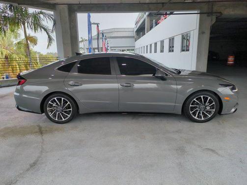 2023 Hyundai SONATA Limited