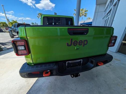 2025 Jeep Gladiator Mojave X