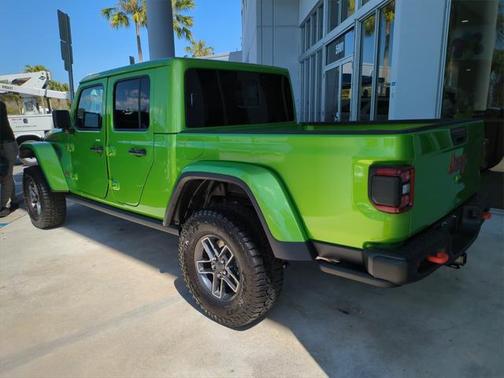 2025 Jeep Gladiator Mojave X