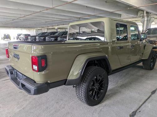 2025 Jeep Gladiator Nighthawk