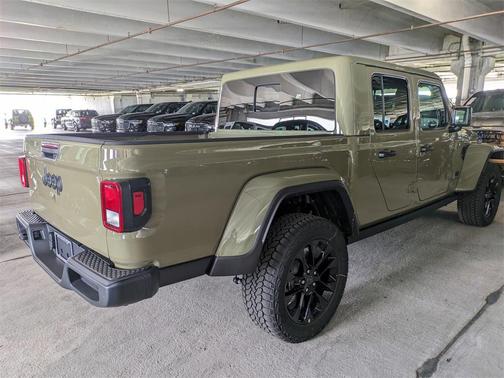2025 Jeep Gladiator Nighthawk