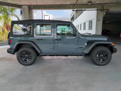 2025 Jeep Wrangler Sport