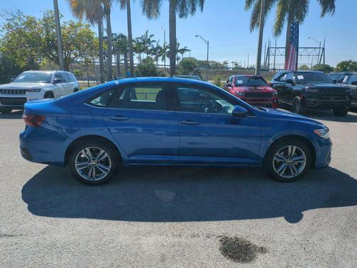 Pyrite Silver Metallic 2024 Volkswagen Jetta 1.5T SE