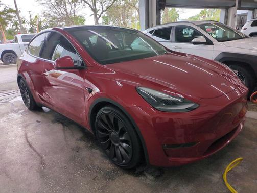 2023 Tesla Model Y Performance Dual Motor All-Wheel Drive