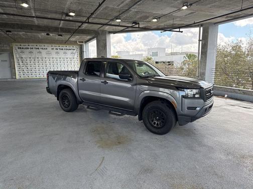 2022 Nissan Frontier S