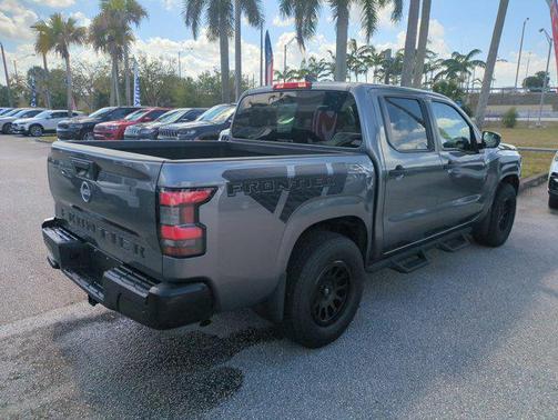 2022 Nissan Frontier S
