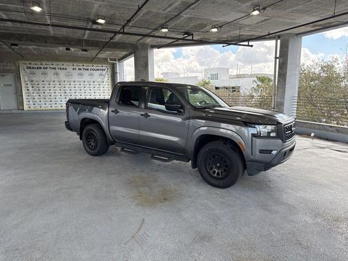 2022 Nissan Frontier S