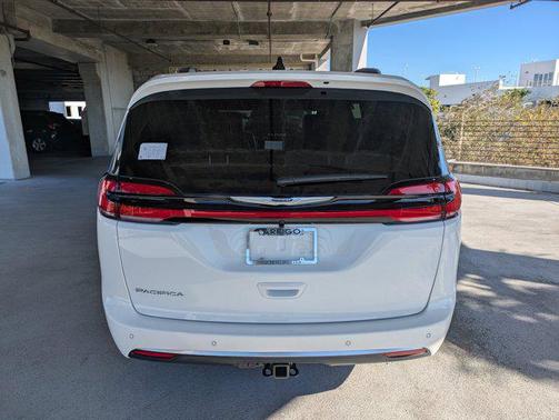 2026 Chrysler Pacifica L