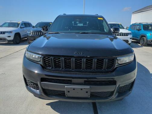 2022 Jeep Grand Cherokee L Altitude