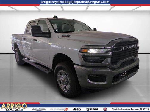 2025 RAM 2500 Tradesman Crew Cab 4x4 6'4' Box