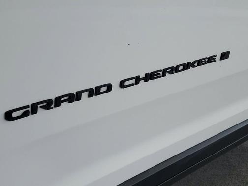 Bright White Clearcoat 2022 Jeep Grand Cherokee 4xe Base