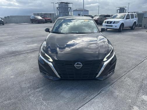 2023 Nissan Altima 2.5 SL