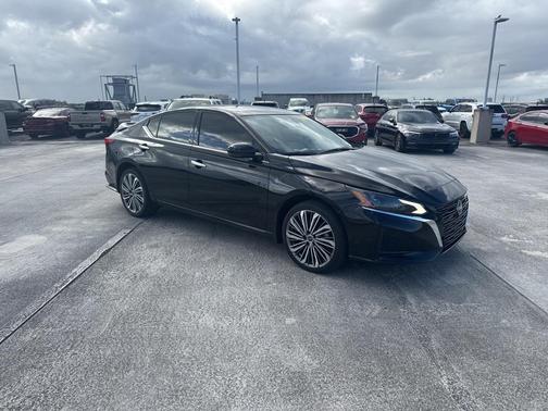 2023 Nissan Altima 2.5 SL