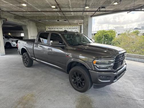 2020 RAM 2500 Laramie Crew Cab 4X4 6'4' Box