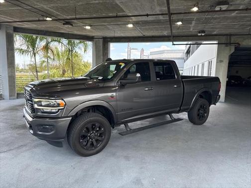 2020 RAM 2500 Laramie Crew Cab 4X4 6'4' Box