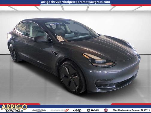 2022 Tesla Model 3 Long Range